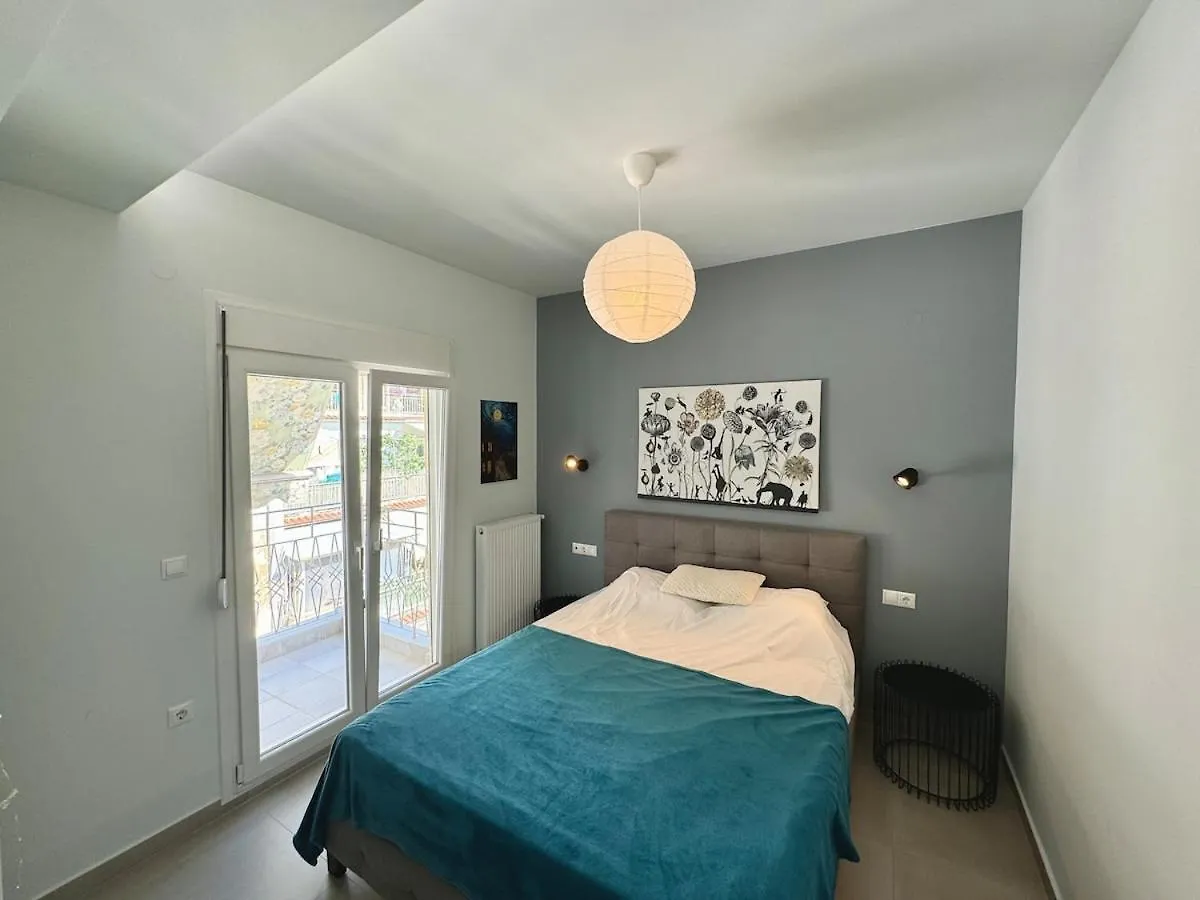 Stylish&Bright Apt Near Rotonda Salonic 0*,  Grecia