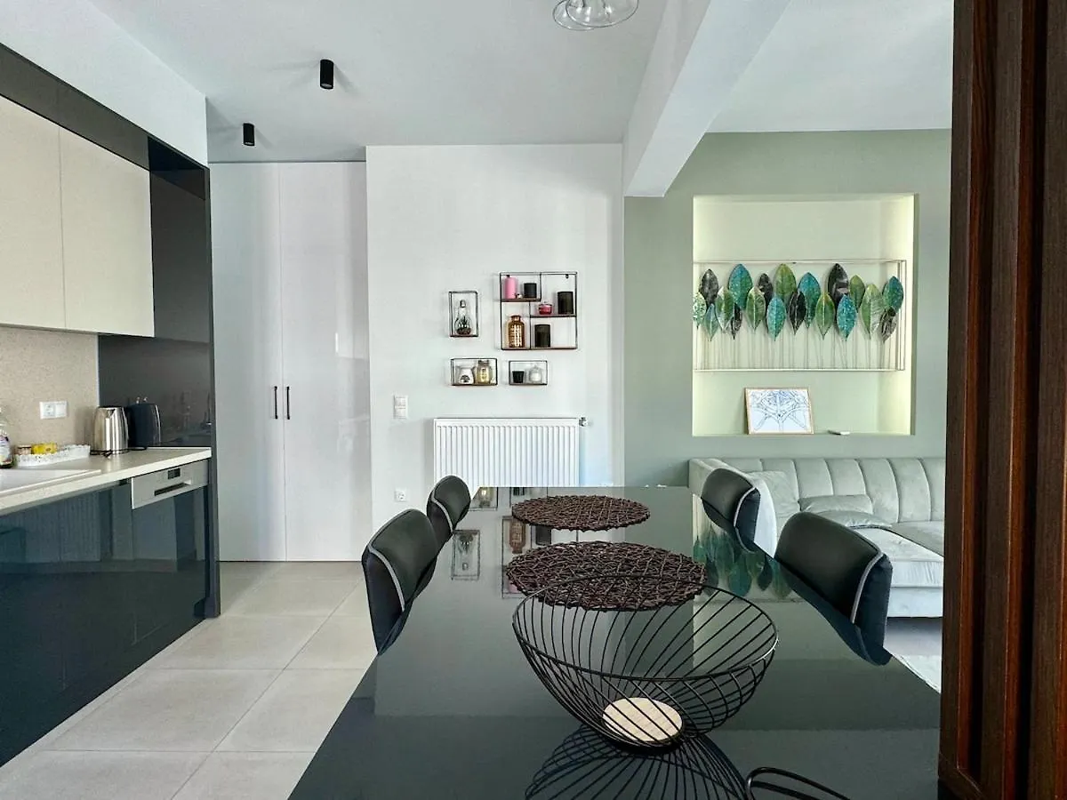 Stylish&Bright Apt Near Rotonda Salonic